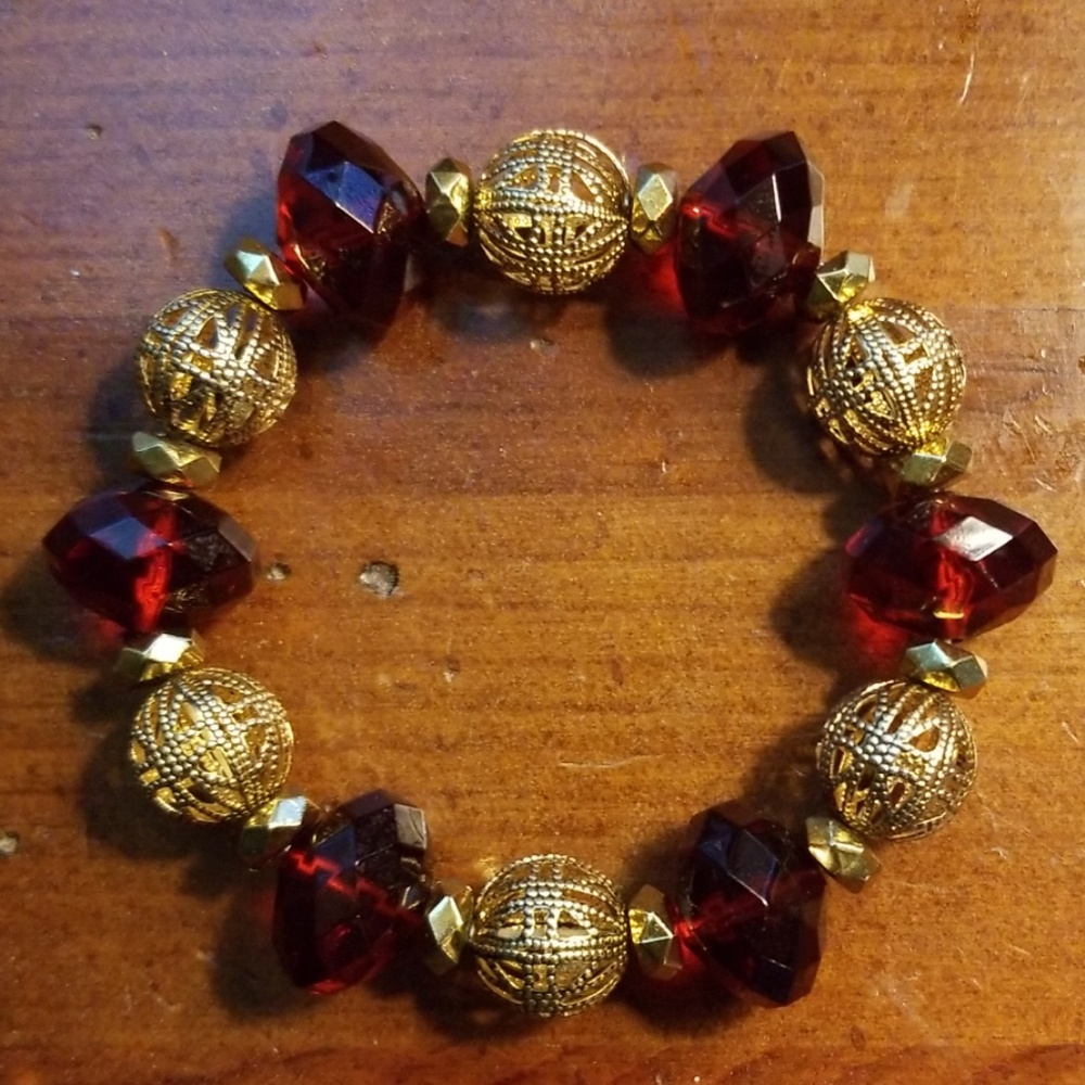 Beaded stretch bracelet